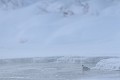 Le contraste de température entre l'eau et l'air a fait naître un voile de brume au dessus de la rivière aux cincles  